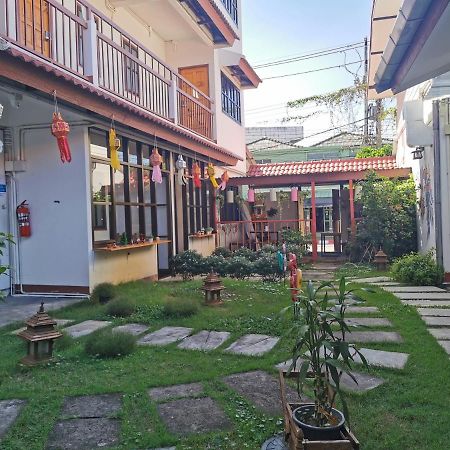 We Chiang Mai Guesthouse 2 Екстериор снимка